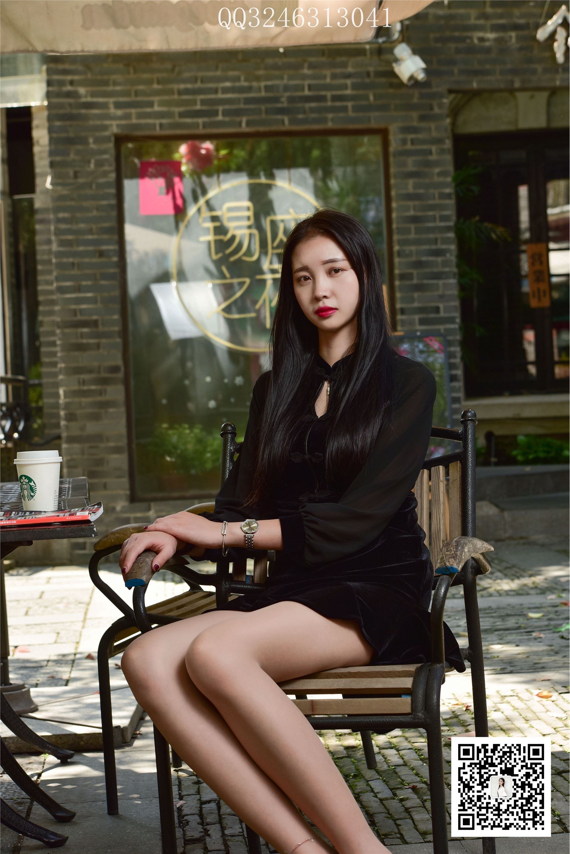 大生模拍 No.081 小梅-星巴克门口秀肉丝